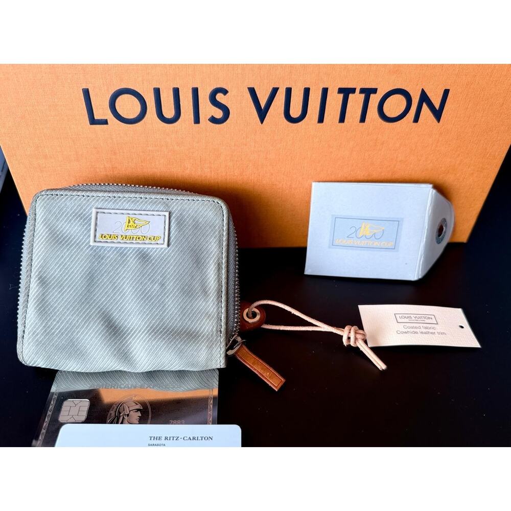 LOUIS VUITTON Cup 2000 Zippy Small Men's Wallet KHAKI Green Pouch Sailing Yacht